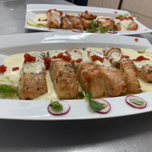 Лосось філе у вершковому соусі з черв ікрою